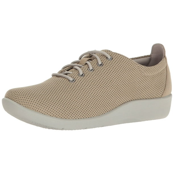 clarks cloudsteppers lace up