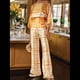 thumbnail image 3 of Conjunto de Dos Piezas Holgado de Otoño para Mujer, con Hombros Descubiertos, Estampado, Larga, Pantalones Anchos Informales. Cuadrado Amarillo L, 3 of 4