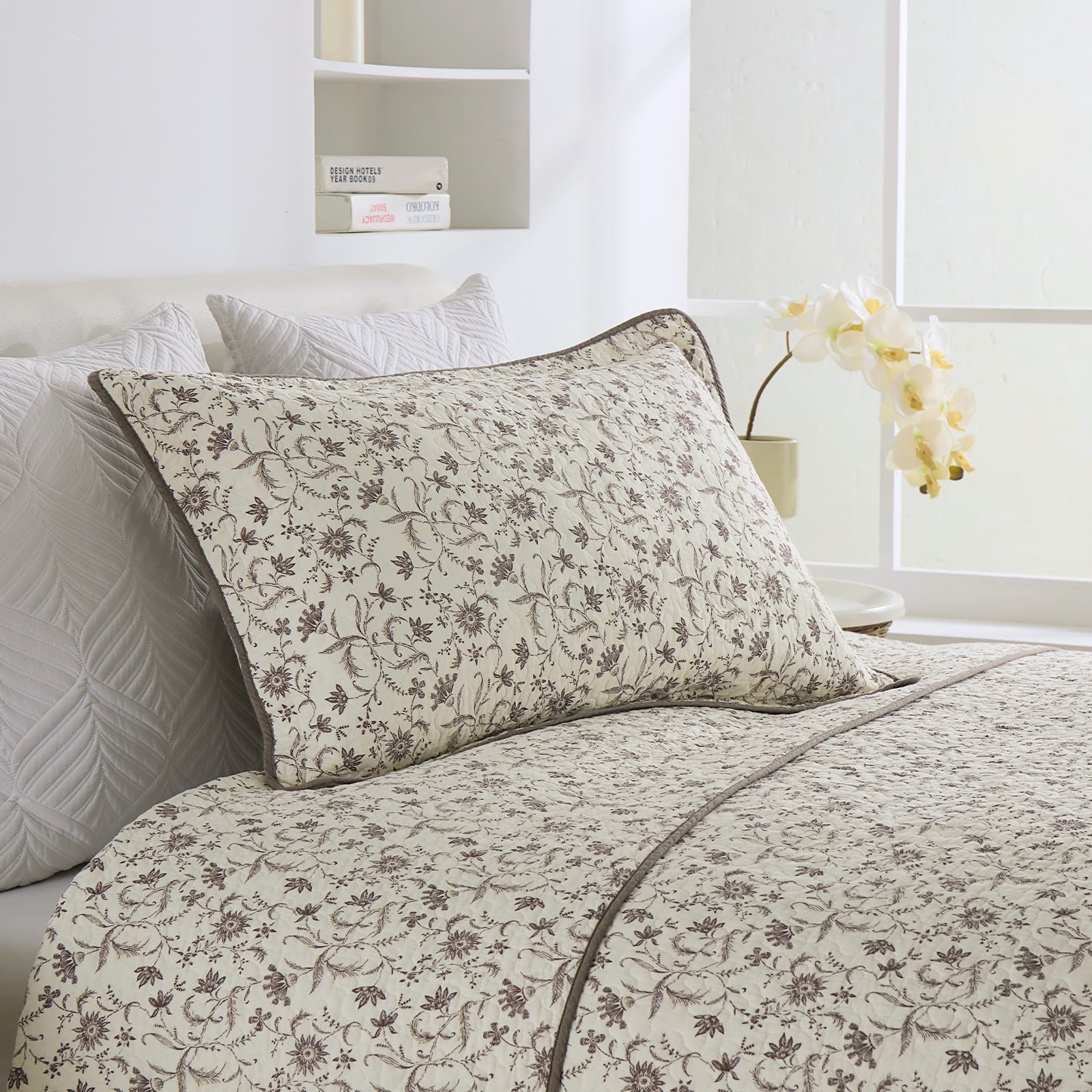 PANGUSHAN 100% Cotton Quilt King Size, King Quilt Bedding Set Quilted Bedspreads, Lightweight Reversible Floral Comforter for King Bed, All Season, Beige/Brown, 3 Pieces