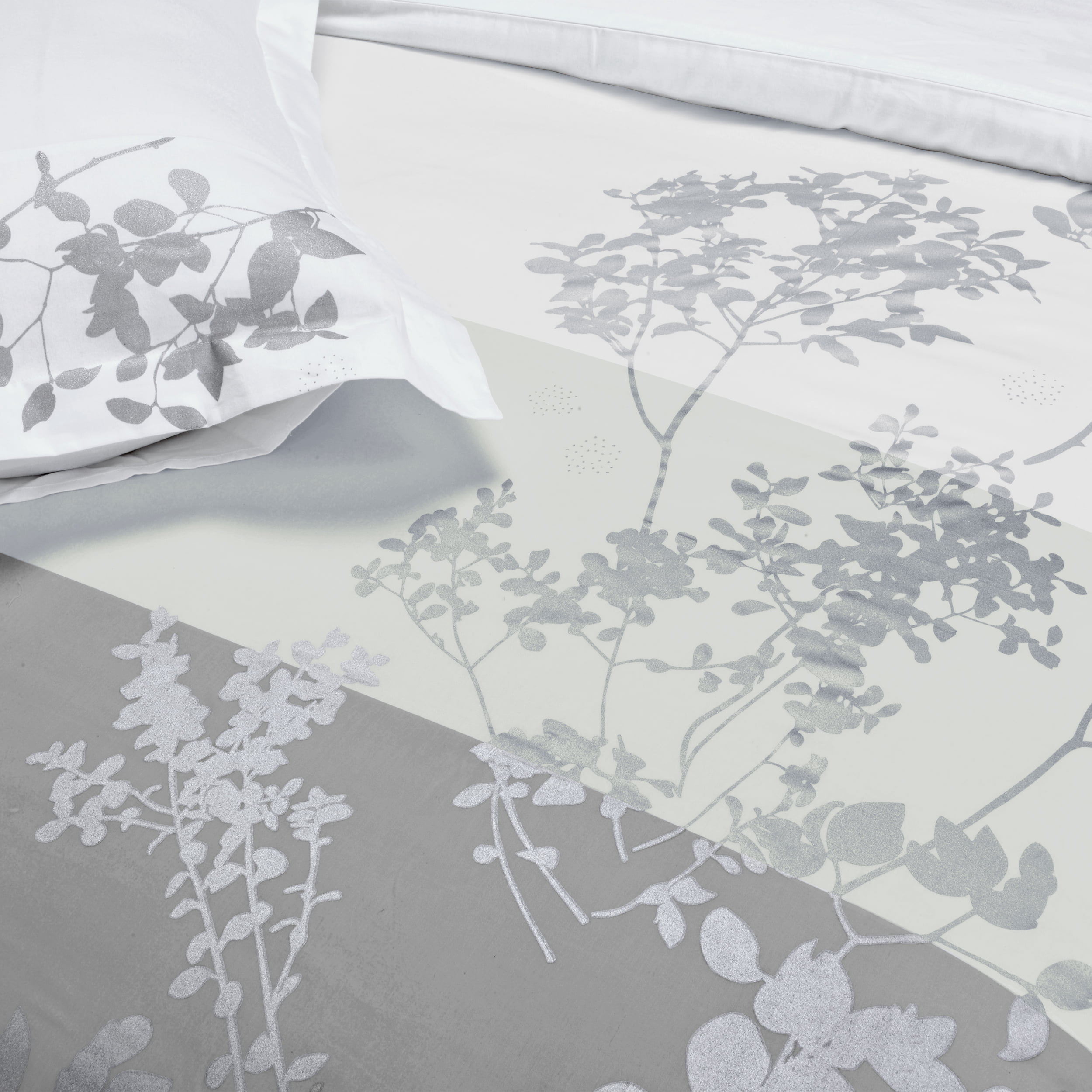 Flowers & Leaves Embroidered Duvet Cover Set – Level Decor