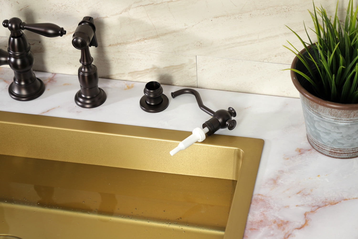 Kingston Brass SD7605 Vintage Soap Dispenser, Oil Rubbed Bronze