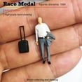 thumbnail image 4 of Figuras de resina 1:64 Muñecas Personaje Miniatura Zulema Diorama Maleta Camisa Blanca, 4 of 4