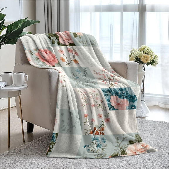 YESAD Soft Flannel Fleece Throw Blanket, Lightweight Cozy Plush Blanket For Sofa Couch Bed, All‑Season Warm Throw For Indoor Use,Patch Quilt,30X40in