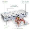 thumbnail image 3 of FoodSaver Machine de Scellage sous Vide Compacte avec Sacs et Rouleau pour Stockage Alimentaire Hermétique et sous Vide, Blanc, 3 of 6