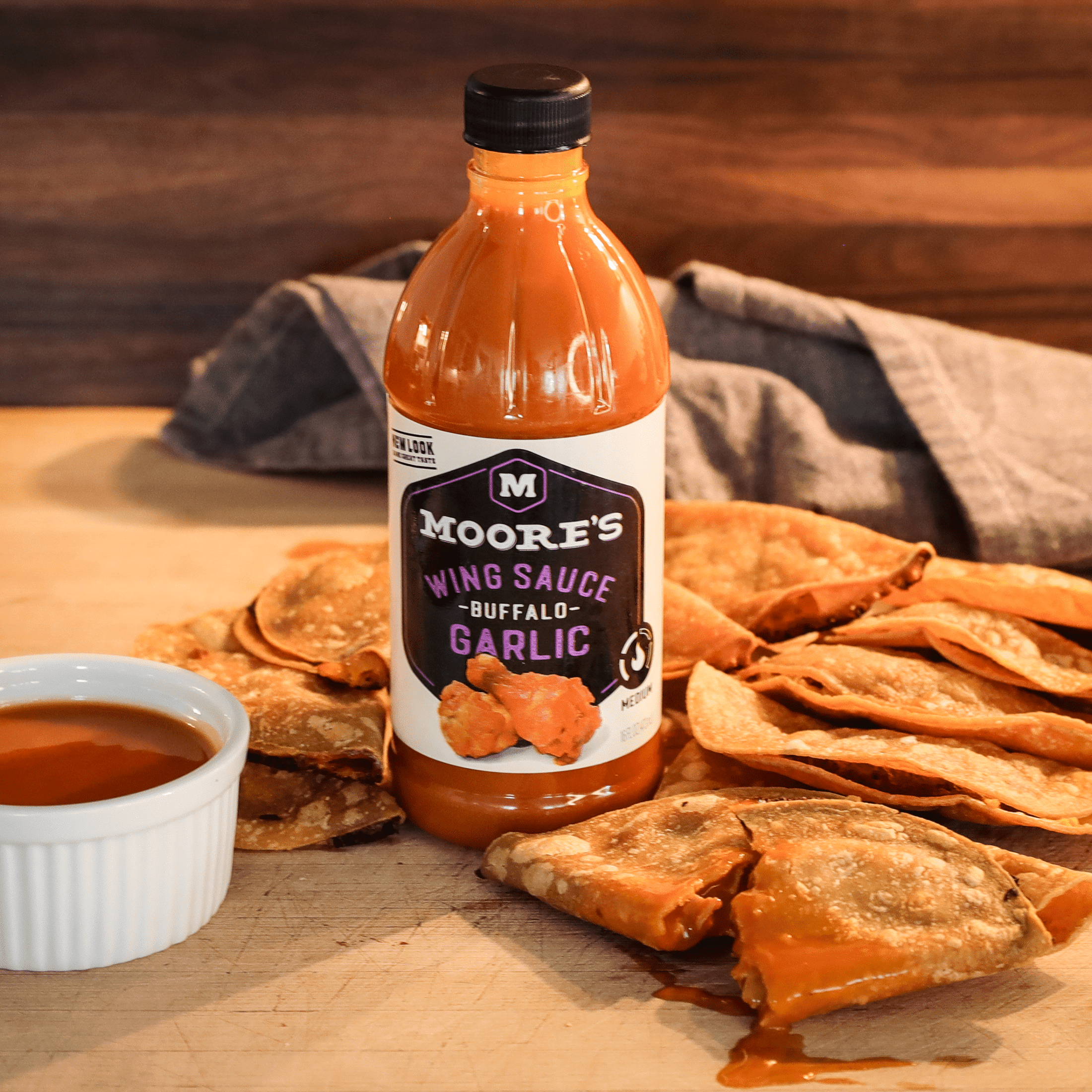 (3 pack) Moore's Buffalo Garlic Wing Sauce, Liquid, 16 fl oz Bottle