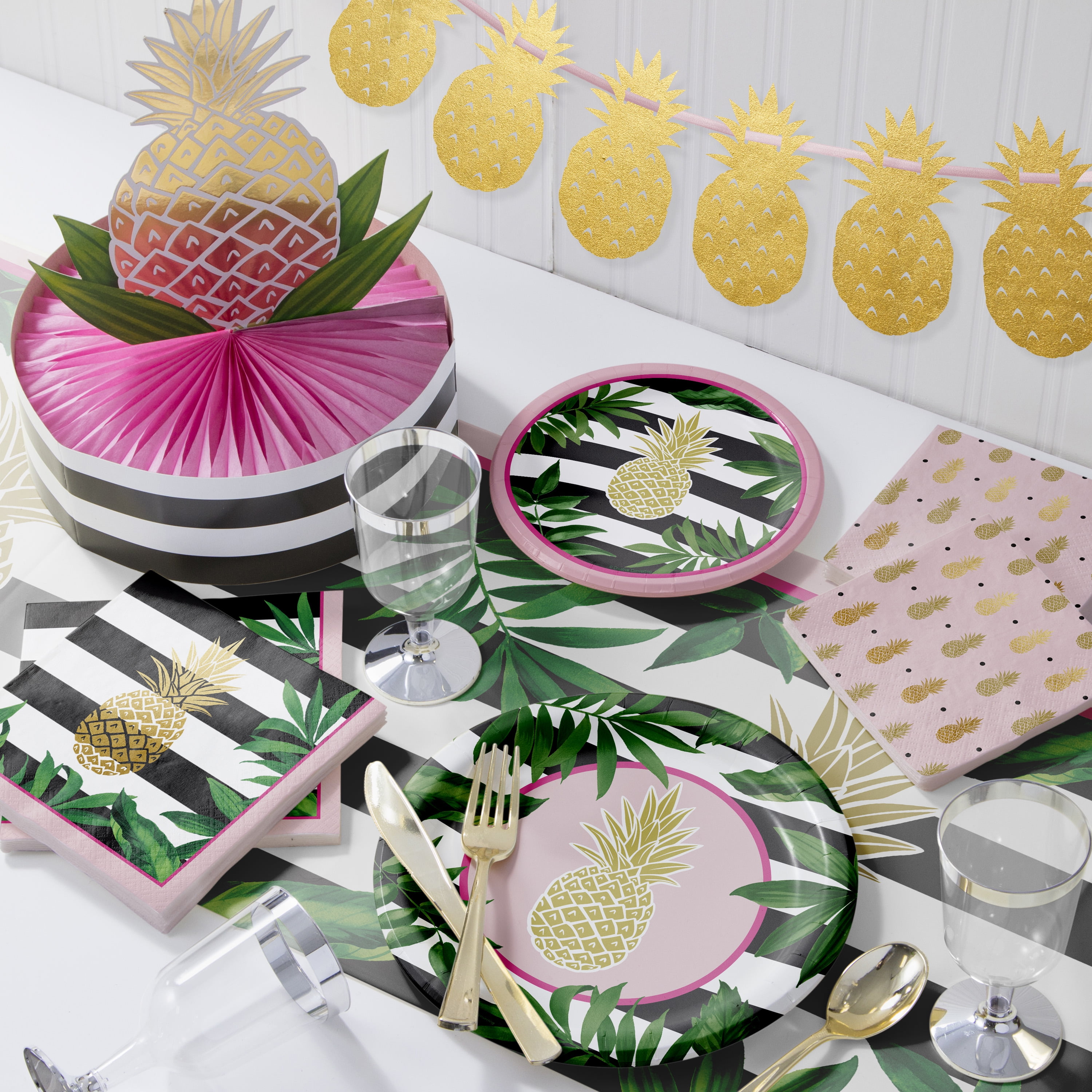 Golden Pineapple Deluxe Party Supplies Kit, Serves 8 Guests Walmart