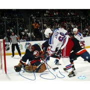 Jaromir Jagr Autographed Scoring Vs. Islanders 16" x 20" Photograph