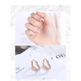 thumbnail image 4 of Nvzi Pendientes de platino y oro rosa para mujer, versión coreana, sencillos, dulces, con forma de corazón, elegantes y frescos, con forma de corazón, joyería con clip para las orejas (oro rosa), 4 of 4