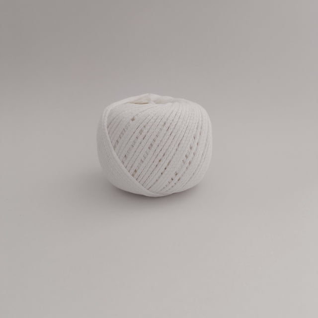 Xiao Hua Hilo de algodón blanco - 1 rollo (100 g) de hilo de algodón de fibra larga, hilo de algodón transpirable para tejer y crochet, artículos hechos a mano, productos textiles suaves y duraderos