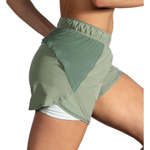 Women's Brooks 221464 Chaser 5 Inch 2-In-1 Short (Pebble/Mint M)