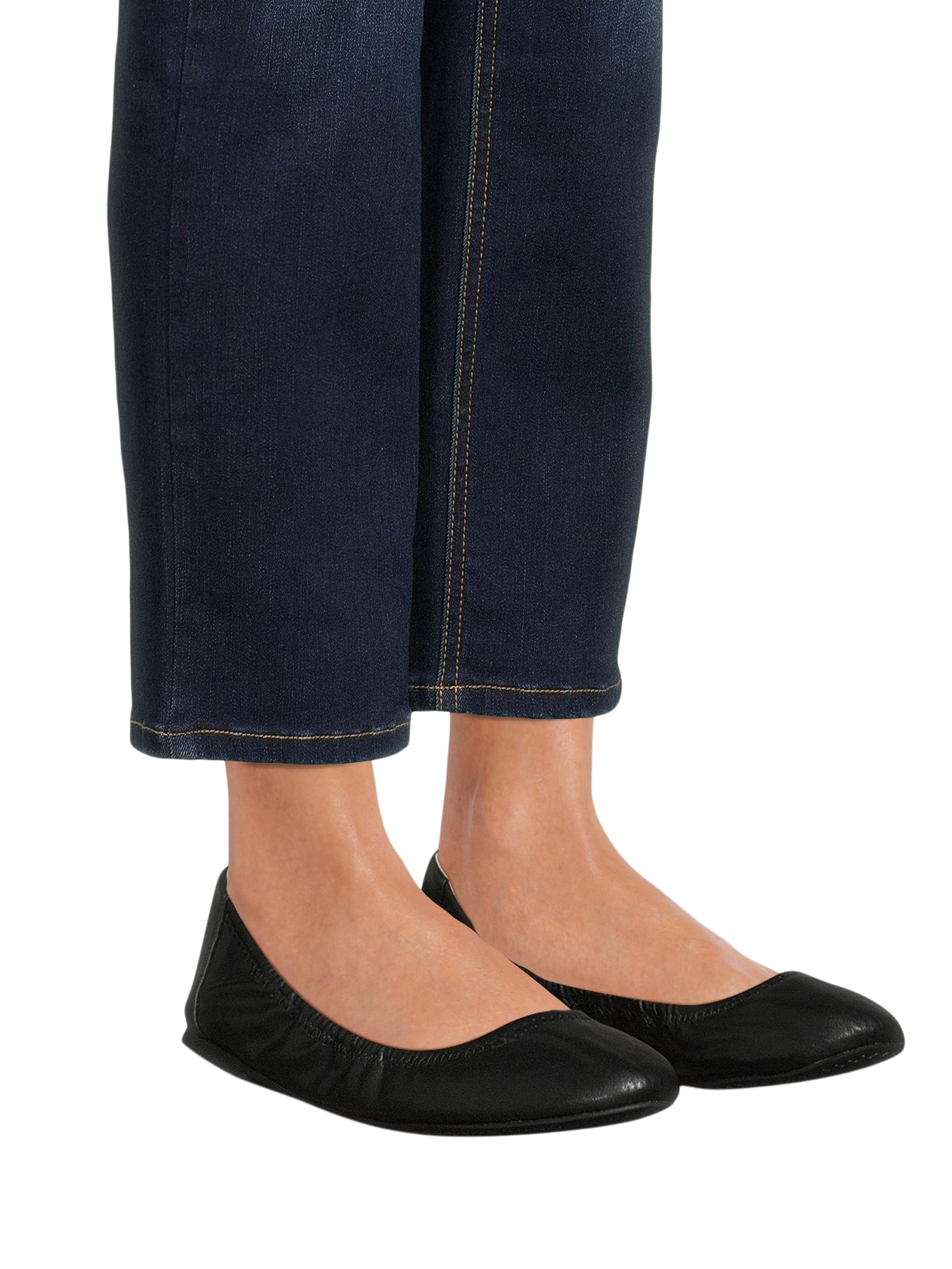 Time and Tru Women's Scrunch Ballet Flats, Wide Width photo 4