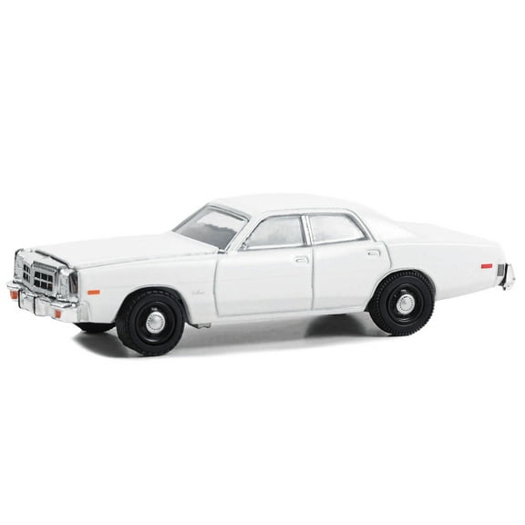 1977-78 Dodge Monaco Police Pursuit White "Hot Pursuit - Hobby Exclusive" Series 1/64 Diecast Model Car by Greenlight