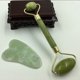 thumbnail image 4 of Kit de Belleza Facial con Rodillo de Jade y Raspador Gua Sha en Caja de Regalo - Herramienta de Masaje Natural para Piel Radiante y Reducción de Arrugas, 4 of 7