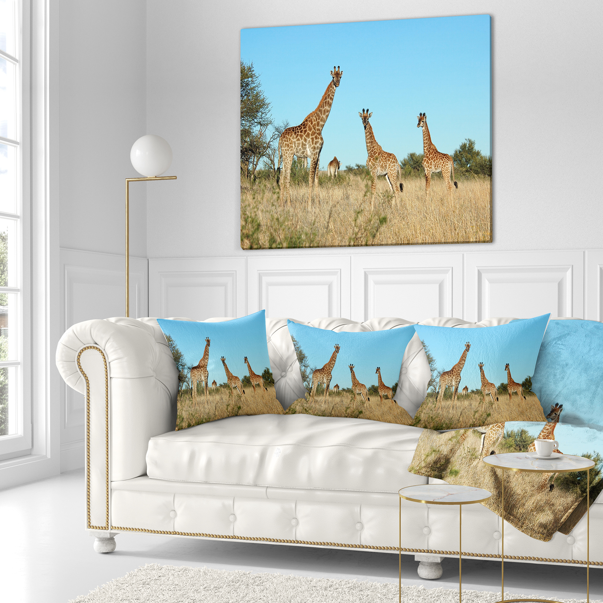Designart Giraffe Family in Africa - African Throw Pillow - 16x16