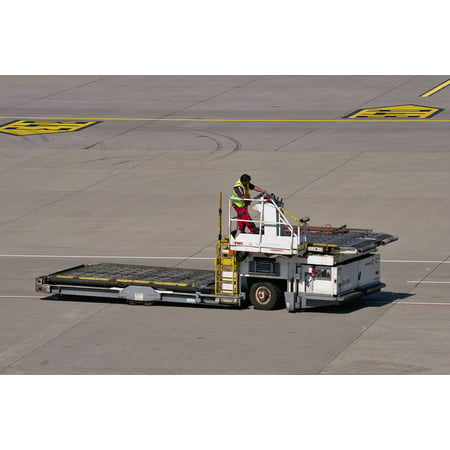 Canvas Print Tractor Tarmac Airport Special-purpose Vehicle Work Stretched Canvas 10 x