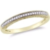 Diamond-Accent Wedding Band in 14kt Yellow Gold
