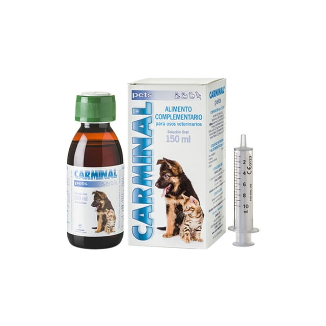 carminal pets regenador de mucosa gástrica e intestinal para perros y gatos, solucion oral 150 ml bote y caja blancas con texto azul y foto de perro y gato, incluye jeringa dosificadora 10 ml; vista frontal centrada, indicado en ficha para mejoría de síntomas gástricos y útil para dosificar 1 ml por cada 5 kg.