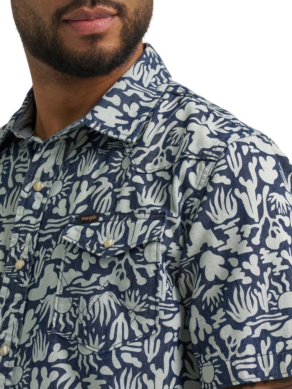 Wrangler® Men's Western Inspired Short Sleeve Shirt