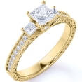 thumbnail image 1 of JeenMata Anillo de Compromiso Clásico de Moissanita de Corte Princesa de 1 Quilate, Estilo Vintage, con Cuentas, Tres Piedras, Estilo Victoriano, en Oro Amarillo de 18 K sobre Plata, 1 of 5