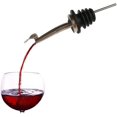 thumbnail image 4 of Juego de 4 vertedores de metal y plástico con tapa para botellas de vino, aguardiente, aceite de oliva, licor de café y vinagre., 4 of 5