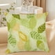 thumbnail image 4 of Funda de almohada con tema de hojas geométricas y crisantemos B, 4 of 6
