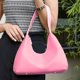 thumbnail image 1 of Monedero de axila para mujer, bolso de mano elegante de cuero PU, bolso de media luna de Color sólido para mujer, 1 of 4