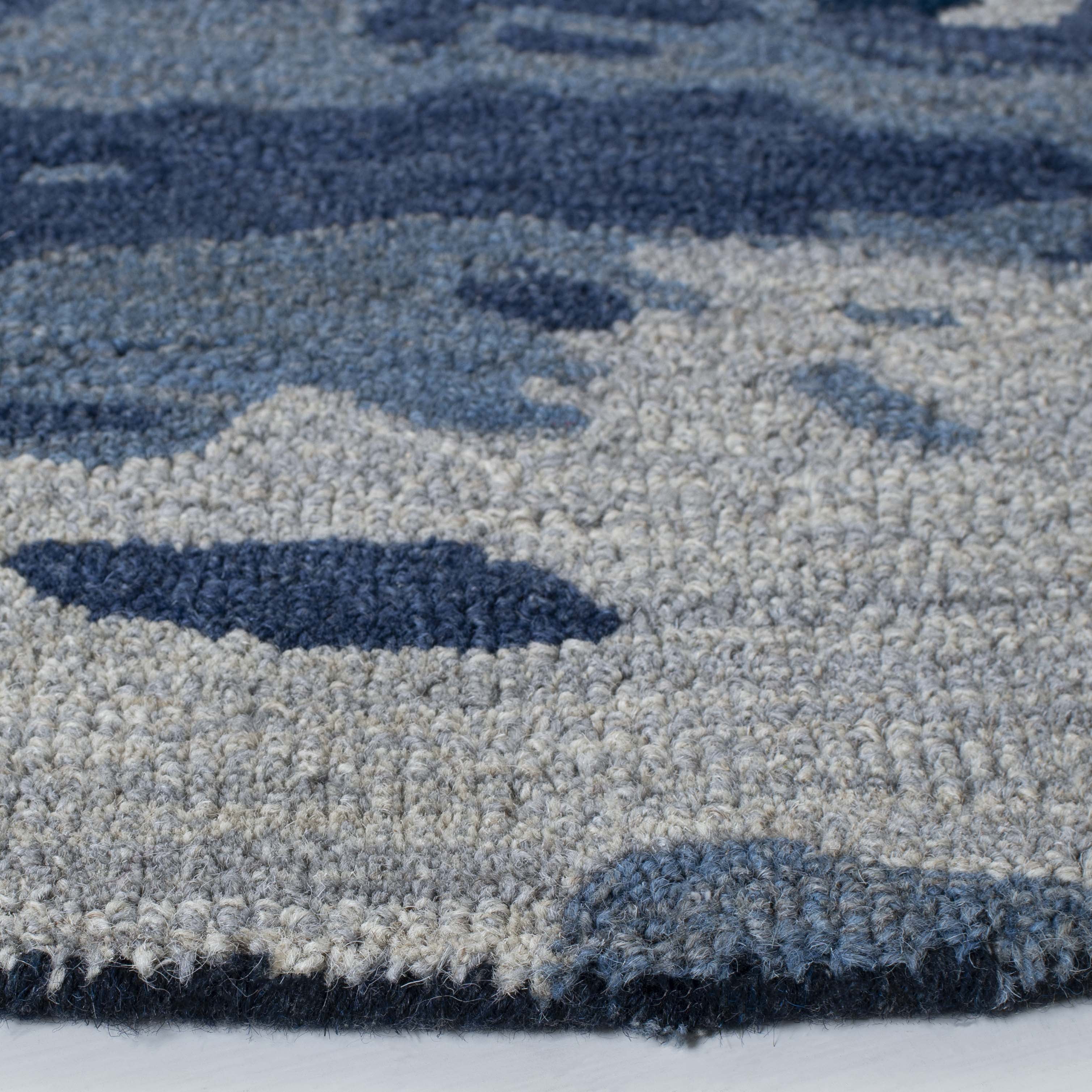 SAFAVIEH Metro Jessy Camo Area Rug, Blue/Ivory, 6' x 6' Round
