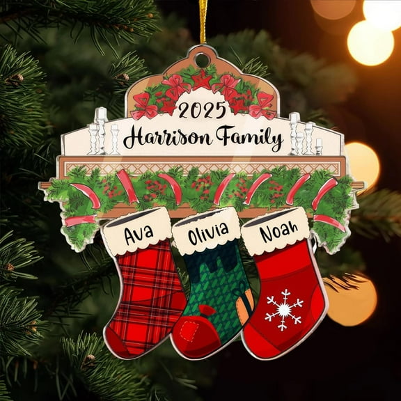 Personalized Family Christmas Ornament with Custom Names, Acrylic Xmas Tree Decoration Gift for Mom Dad Kids
