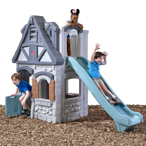 Maisonnette à deux étages et glissoire Enchanting Adventures 2-Story Playhouse & SlideMC de Step2