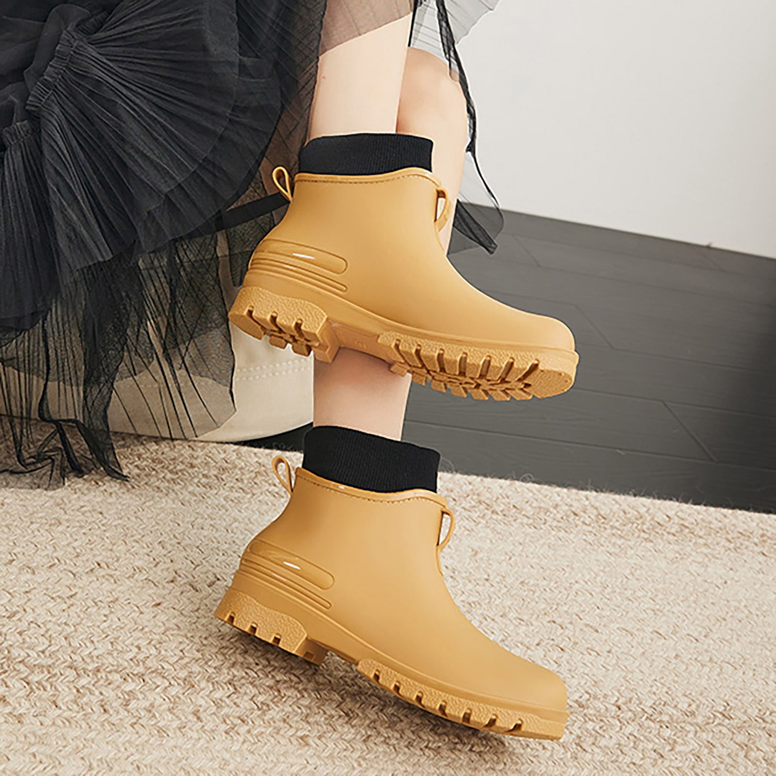 KANG Boots Women Non Detachable With Cotton Inside Rain Boots Outdoor Rubber Waterproof Shoes Rain Boots Collar Gardening Boots Ultra Lightweight Portable Garden Shoes