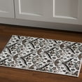 thumbnail image 4 of Linon Home Decor Elegance Area Rug Collection, White and Turquoise, 5' x 7'3", 4 of 6