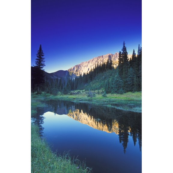 Small Calm Mountain Creek Kootenays British Columbia Canada Canvas Art - Carson Ganci  Design Pics (11 x 17)