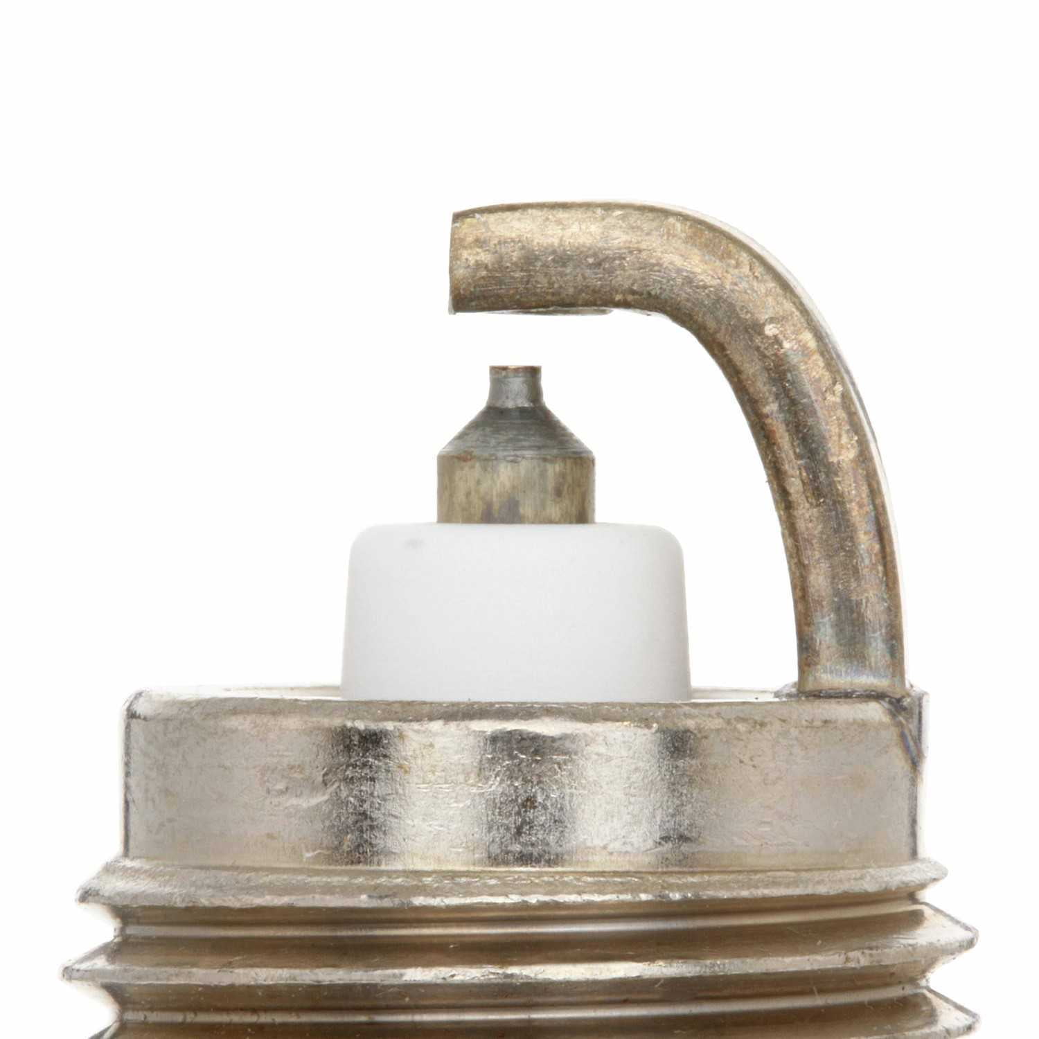 Bosch 96326 OE Technology Spark Plug