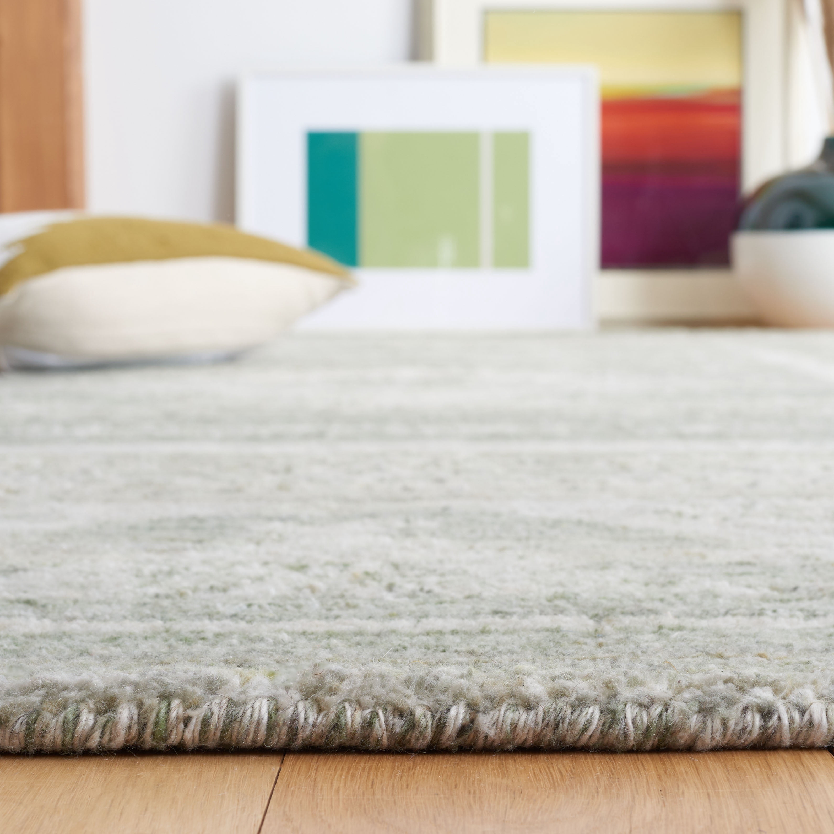 SAFAVIEH Marquee Alton Medallion Area Rug, Green/Sage, 5' x 8'