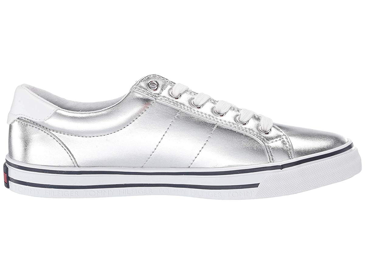 tommy hilfiger oneas