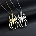 thumbnail image 4 of Collar con colgante de araña de acero inoxidable ligero Spiderman Cha, 4 of 5