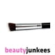 thumbnail image 4 of Brocha de maquillaje Beauty Junkees Kabuki Nose Contour Mini, 4 of 5