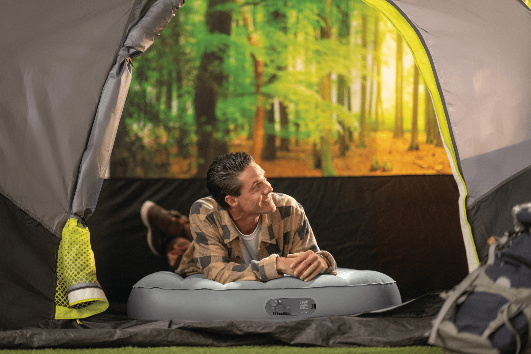 Intex 10" Twin Standard Dura-Beam Airbed Mattress with Built in Pump