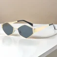 thumbnail image 1 of Lunettes de Soleil Hexagonales Mode Femmes 2024 Design de Marque de Luxe Unique Polygone Lunettes de Soleil Hommes Vintage Petit Cadre Lunettes Dorées Gris, 1 of 6