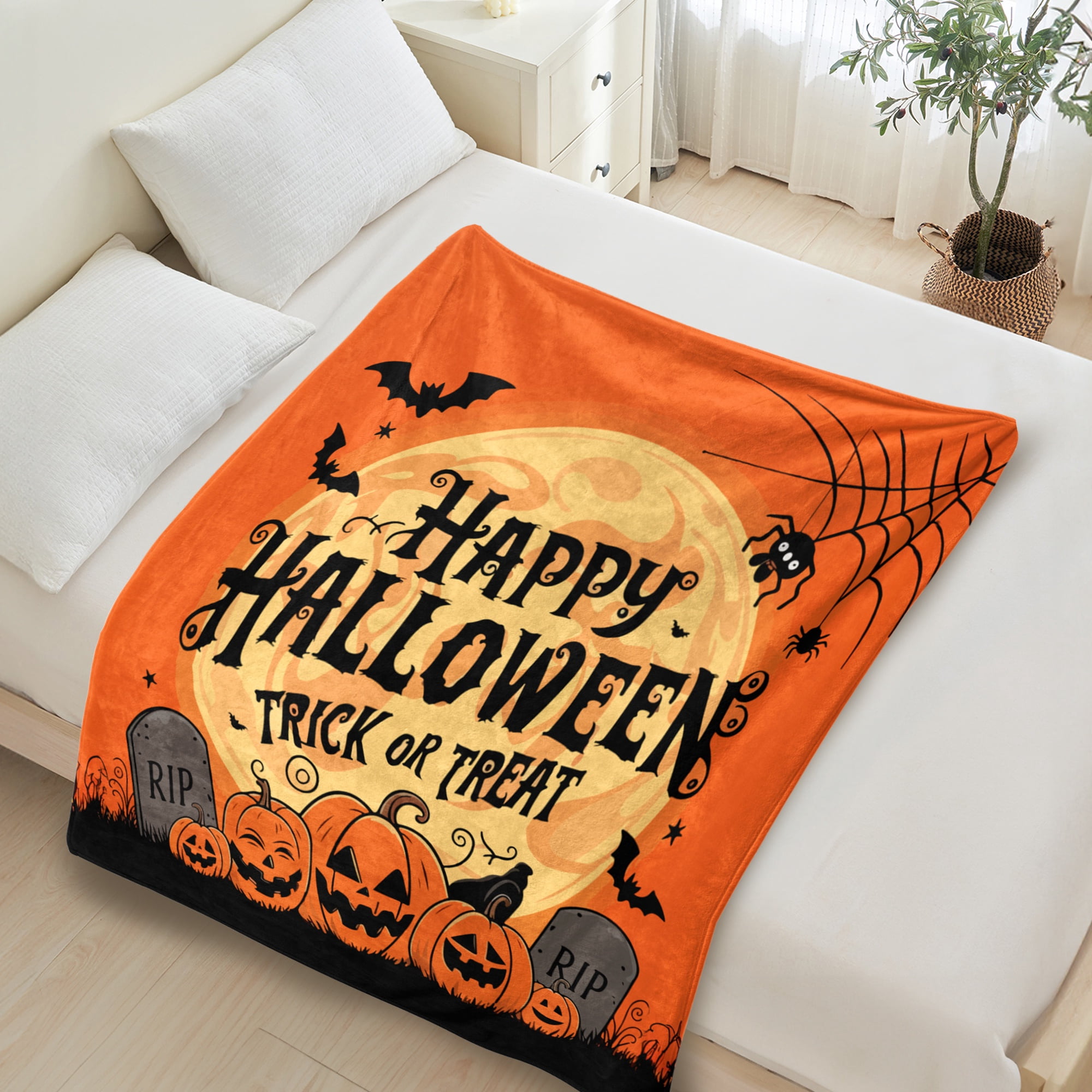 Fun Printed Halloween Throw Blanket, Soft Warm Cozy Flannel Blanket for Bedroom, Living Rooms, Couch,Sofa, Home Decor, 50 x 60 in
