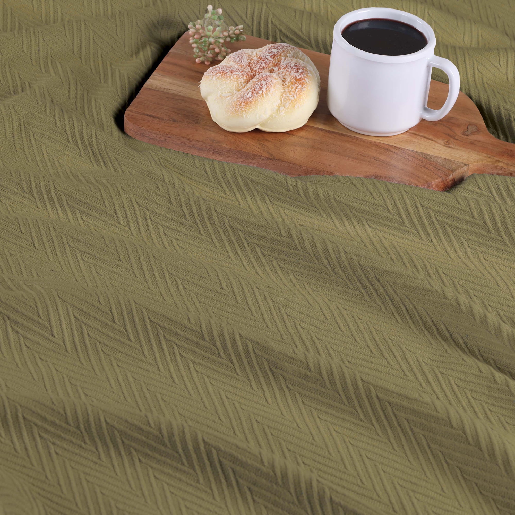 Superior Metro Chevron Zig-Zag All-Season Cotton Blanket, Twin, Sage