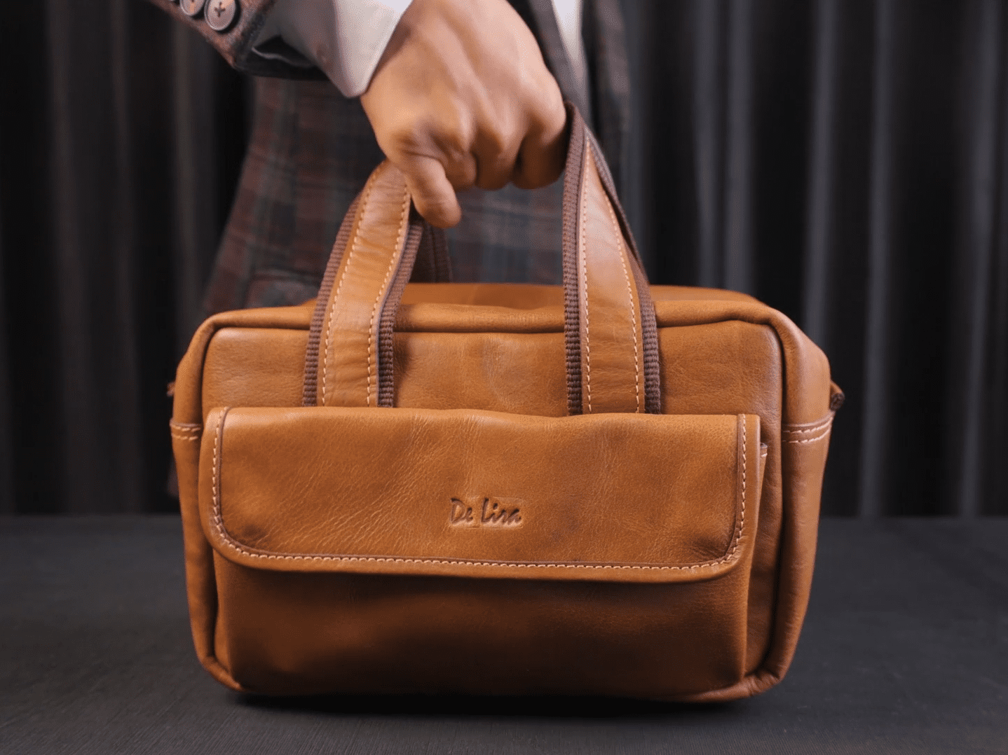 Extra Large Top-Grain Leather Toiletry Bag, Shaving Kit & Cosmetics Case, 10x6x5.5 in, Travel Organizer for Men & Women Dark Brown