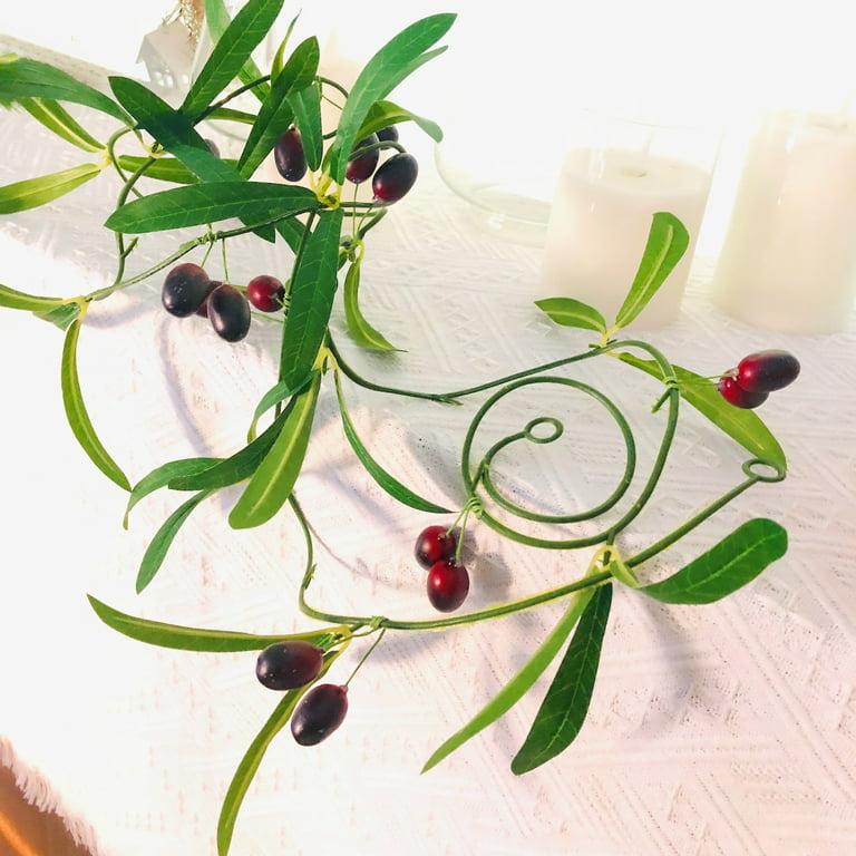 Artificial Olive Leaf Olive Vines Garland Ivy Olive Branch Greenery Wreath  for Home Wedding Garden Front Door Fence Decoration 