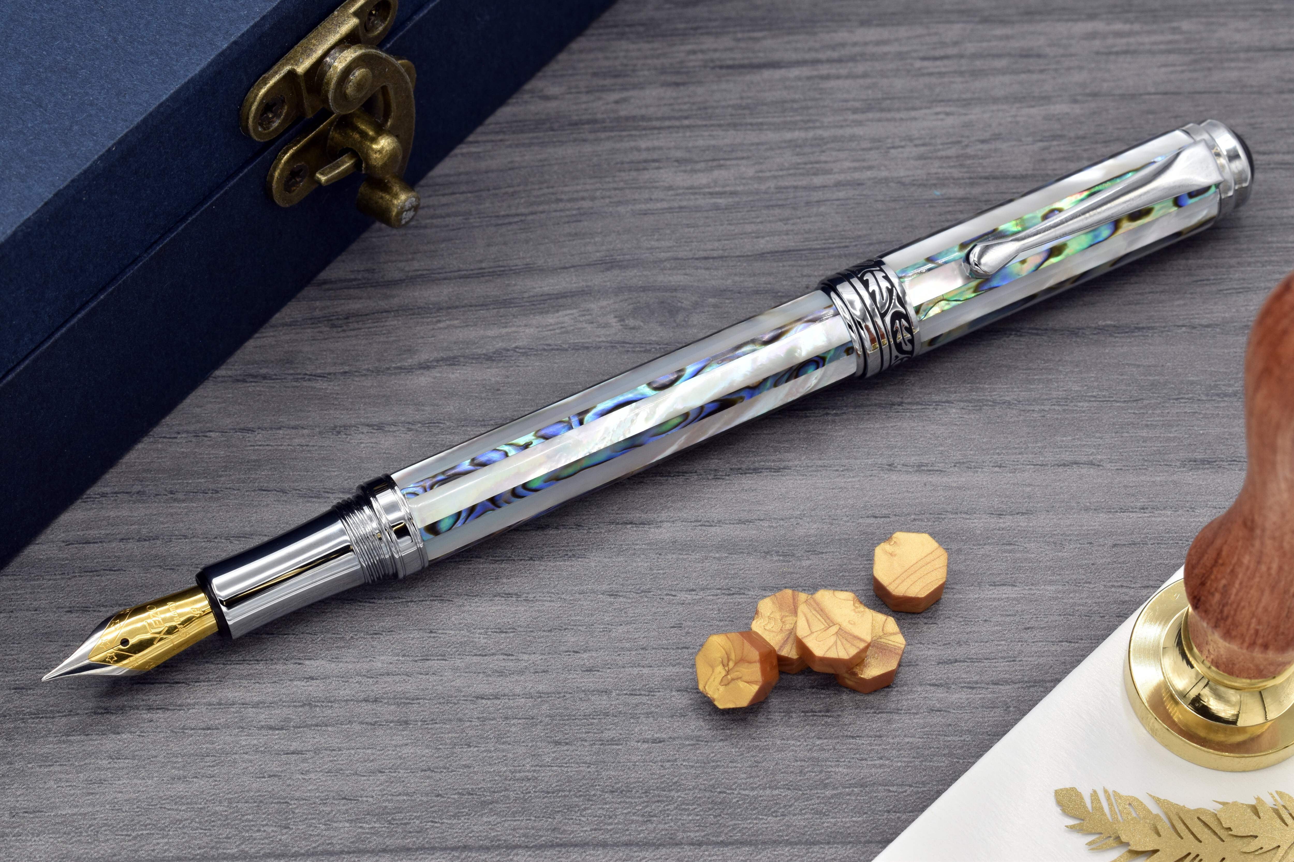 Xezo Xezo Maestro® Jubilee Paua Stripe Fountain Pen (Fine Nib) - Paua Abalone  Oceanic White Mother of Pearl