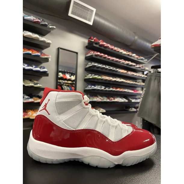 Ni - ke Size 12 - Air Jordan 11 Cherry Retro Varsity Red White CT8012-116