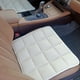 thumbnail image 5 of Cojín para asiento de coche, cojín universal para asiento de coche de carbón de bambú para las cuatro estaciones, alrededor de 45*45CM, 5 of 5