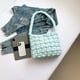 thumbnail image 4 of Bolso para Axila Con Burbujas Mujer Color Sólido Exteriores, 4 of 9