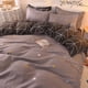 thumbnail image 1 of Juego de cama de cuatro piezas, 1 of 5