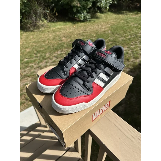 Adi - das Originals Marvel Deadpool Forum Low JR2481 Multicolor Mens Shoe Size 13