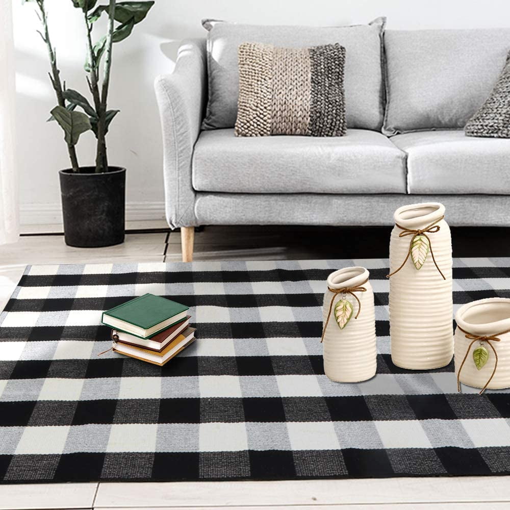 iOhouze Buffalo Plaid Outdoor Rugs Black and White 4'x6' Area Rug, Cotton Hand-Woven Washable Front Door Mat Indoor Outdoor Check Rugs for Front Porch Kitchen Entryway Patio Bathroom